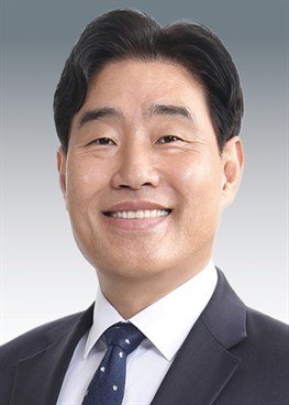 김운남