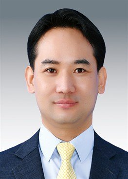 송규근