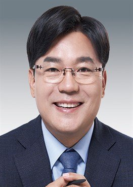 최만식