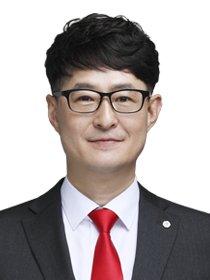 이용운