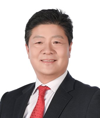 공진혁 사진