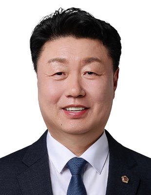 김동구 사진