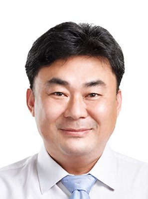 강충룡