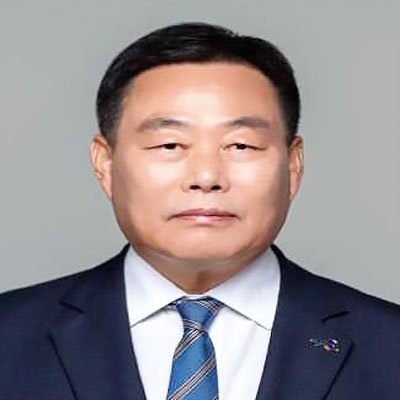 김산