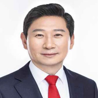 이상일