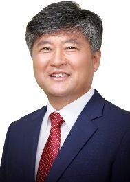 김동일
