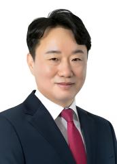 김용권