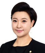 김현정