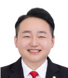 조대웅