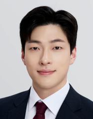 김동현 사진