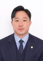 이동한