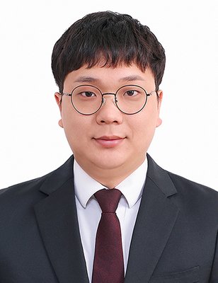최진유 사진