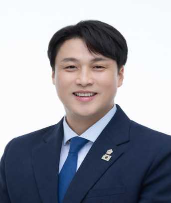 이수현
