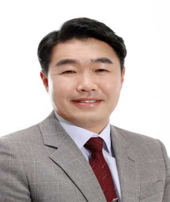 조윤성