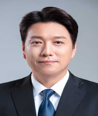 김태룡