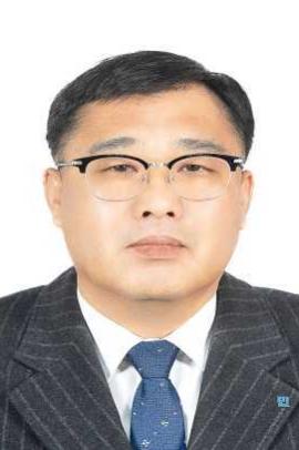 신동윤