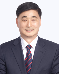 이현우