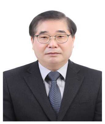 최정욱 사진