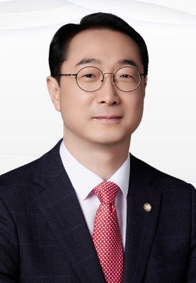 김건 사진