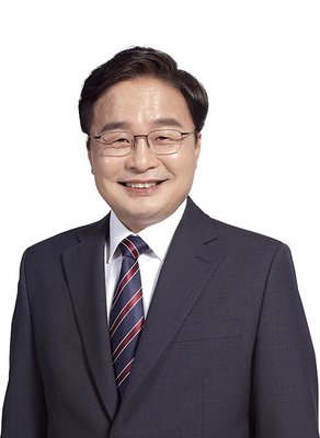 김우영 사진
