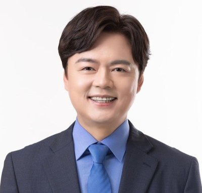 김현정 사진