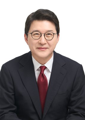 신동욱 사진