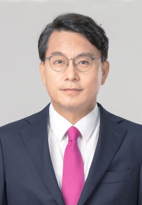 윤상현 사진