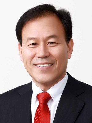 윤한홍 사진