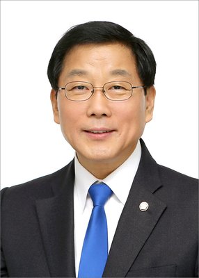 윤후덕 사진