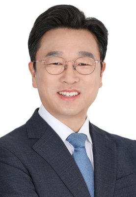 이용우 사진