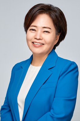 정춘생 사진