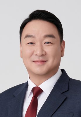 정희용 사진
